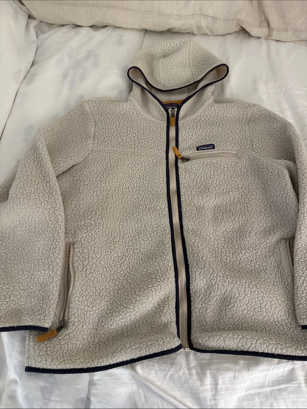 Patagonia Women’s Retro fleece Sherpa Hooded Jacket